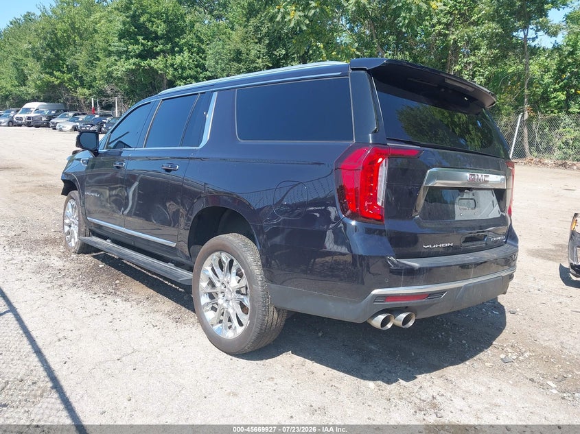 2022 GMC YUKON XL auction photo 3