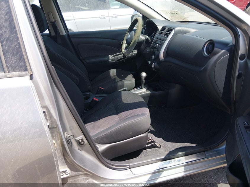 AtlanticExpress - Nissan Versa