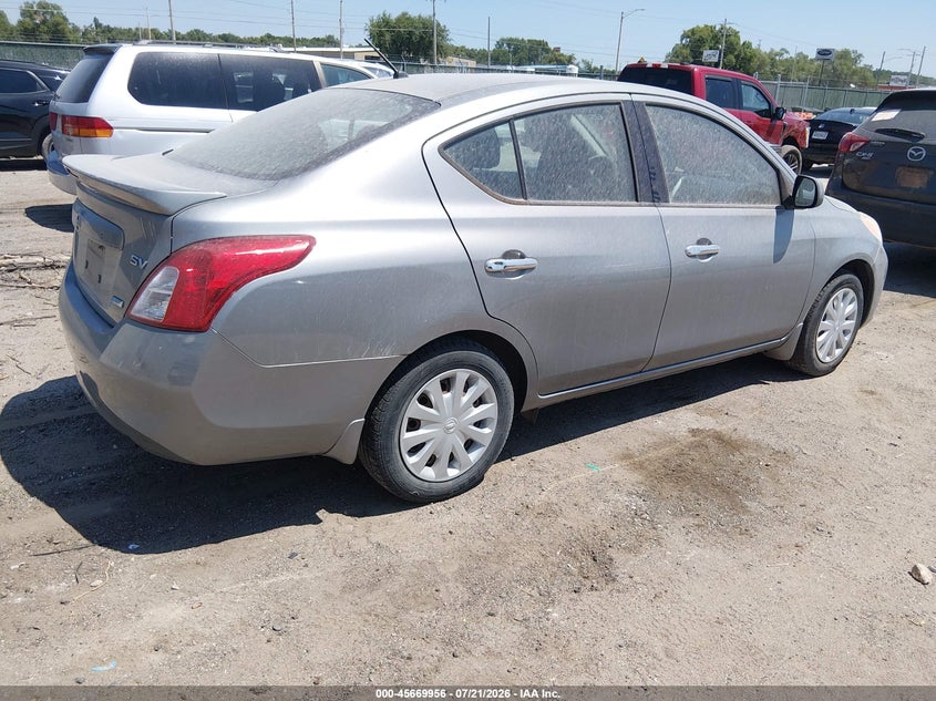 AtlanticExpress - Nissan Versa