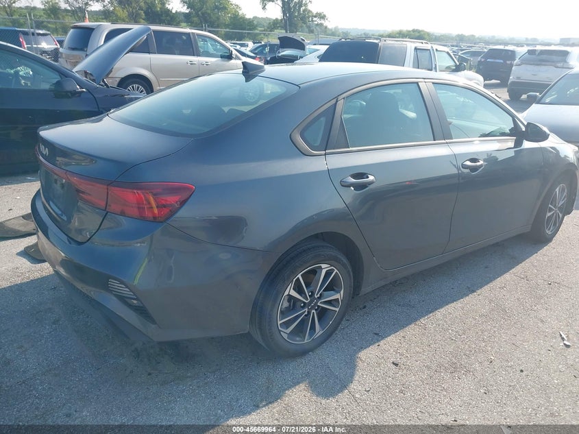 2024 Kia Forte Lxs VIN: 3KPF24AD6RE778076 Lot: 45669964