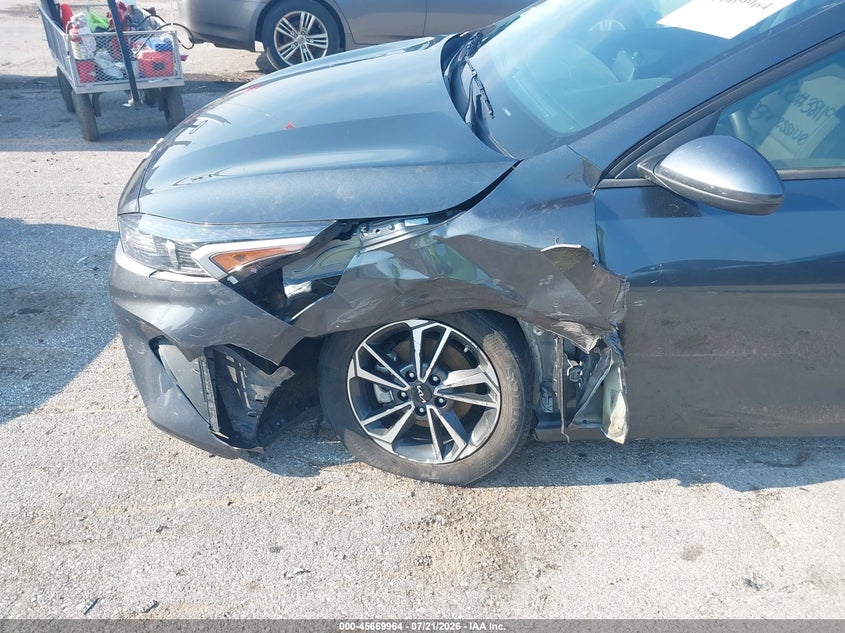 2024 Kia Forte Lxs VIN: 3KPF24AD6RE778076 Lot: 45669964
