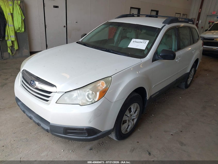 2011 SUBARU OUTBACK auction photo 2