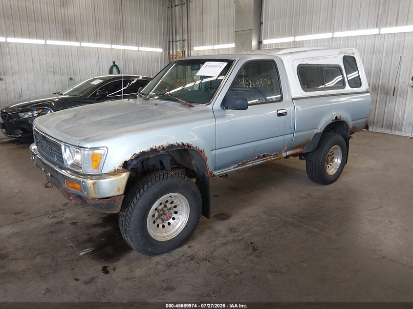 1991 TOYOTA PICKUP auction photo 2