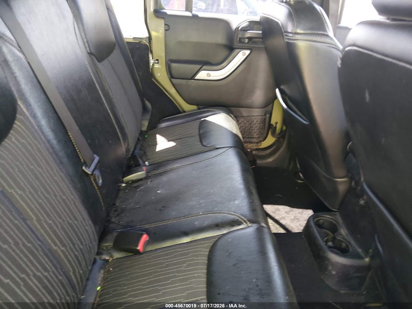 2013 Jeep Wrangler Unlimited Freedom Edition VIN: 1C4BJWDGXDL618527 Lot: 45670019