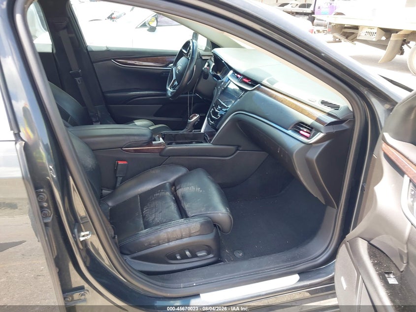 2013 CADILLAC XTS auction photo 5