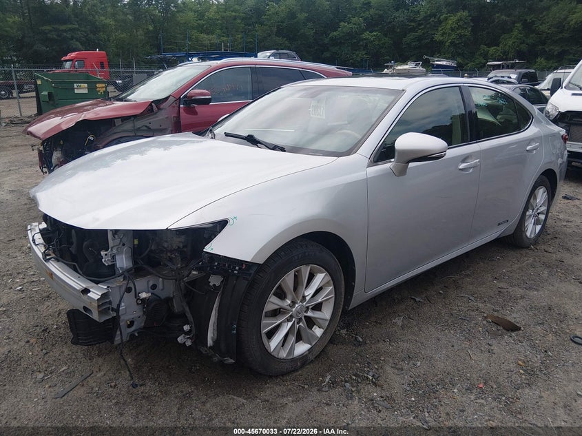 Vin: jthbw1gg2d2032893, lot: 46168633, lexus es 300h 20132