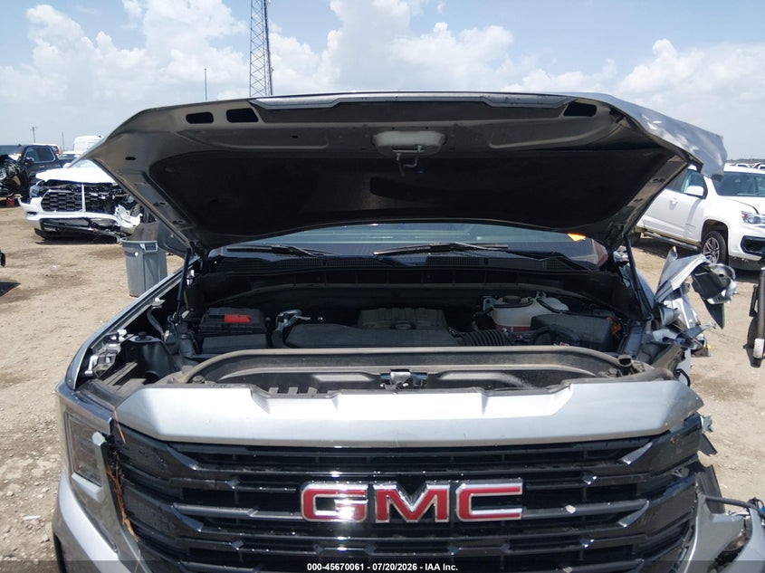 GMC SIERRA 1500 - zdjęcie 10