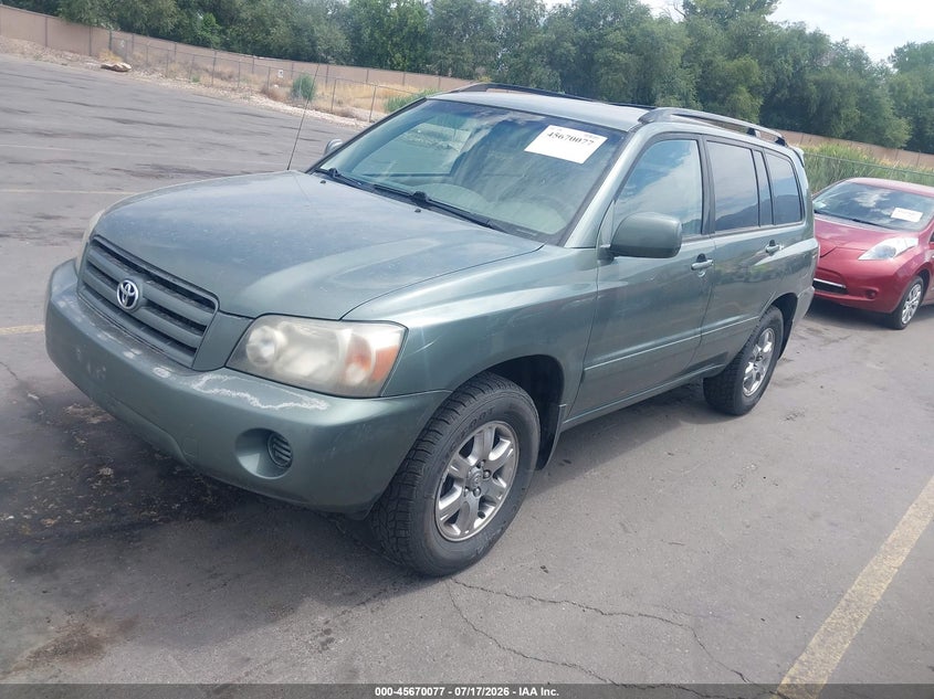 2004 TOYOTA HIGHLANDER auction photo 2