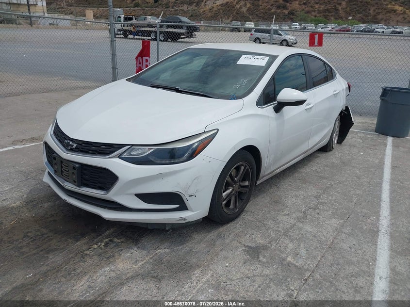 2018 Chevrolet Cruze Lt Auto, Удар сзади, IAAI, VIN 1G1BE5SM7J7179162 — фото 2
