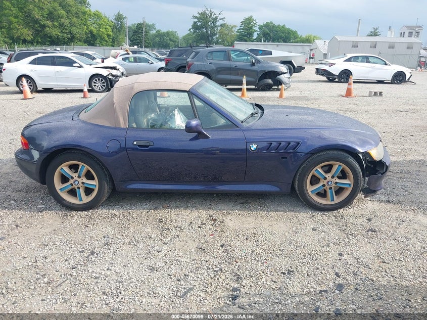 1998 BMW Z3 2.8 VIN: 4USCJ333XWLG20702 Lot: 45670099