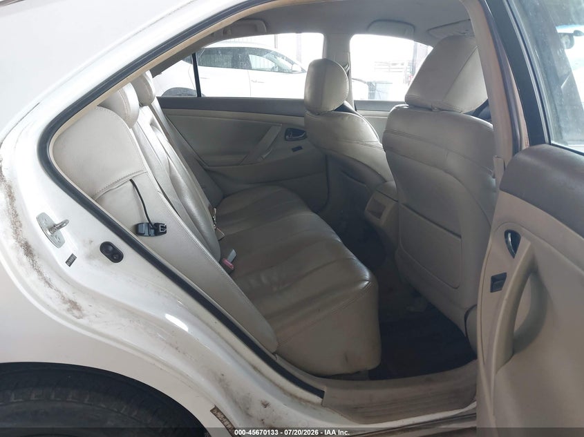 2009 TOYOTA CAMRY auction photo 8
