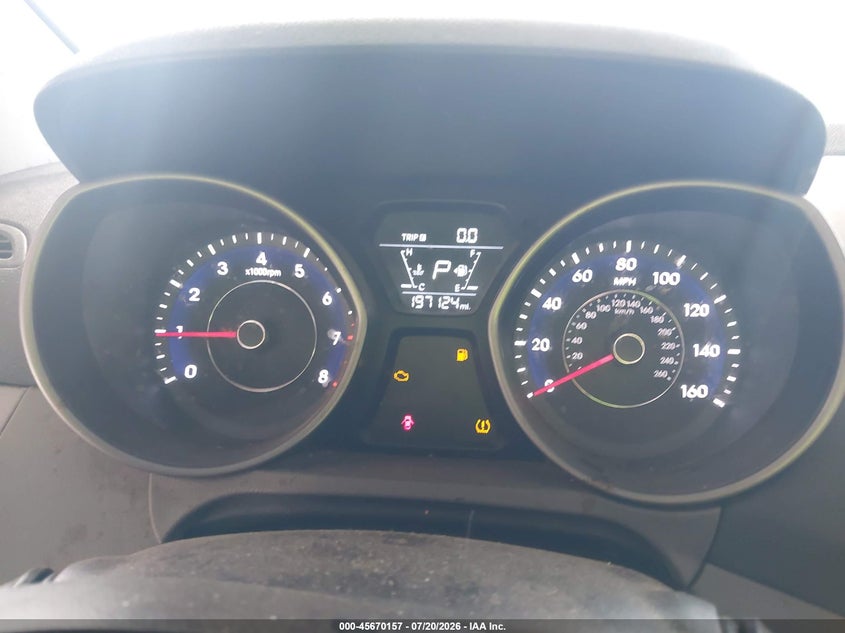 2016 HYUNDAI ELANTRA auction photo 7
