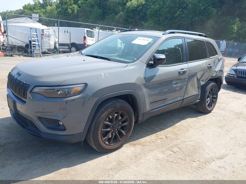 2023 Jeep Cherokee, Left Side, IAAI, VIN 1C4PJMMB1PD114848 — photo 2
