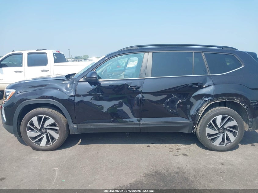 2024 Volkswagen Atlas 2.0T Se W/Technology VIN: 1V2WR2CA3RC575235 Lot: 45670202