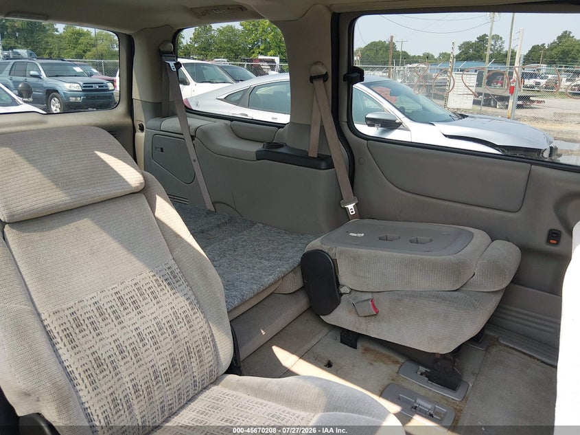 2004 CHEVROLET VENTURE auction photo 8