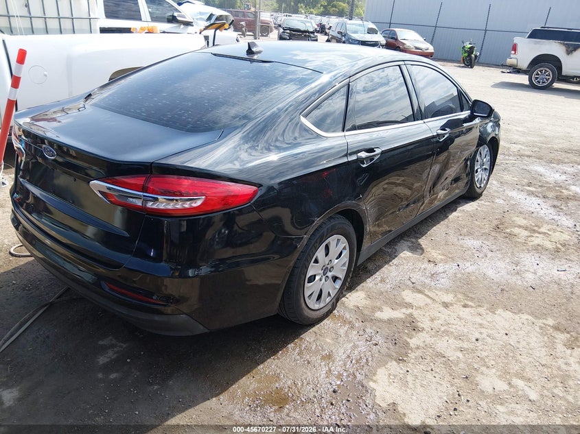 Vin: 3fa6p0g71lr168782, lot: 46168827, ford fusion s 20204
