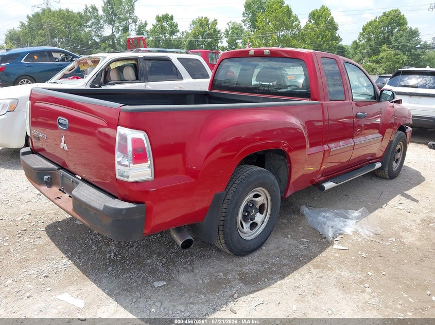 2008 MITSUBISHI RAIDER auction photo 4