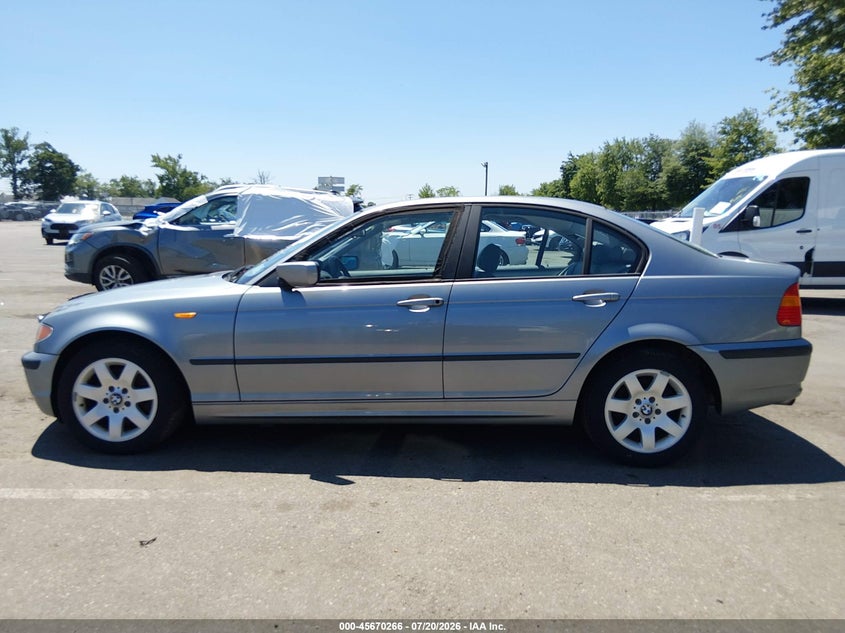2004 BMW 325Xi VIN: WBAEU33484PR13982 Lot: 45670266