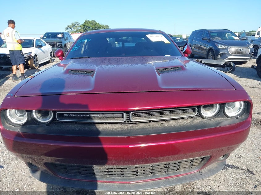 2017 Dodge Challenger R/T VIN: 2C3CDZBT5HH555065 Lot: 45670351
