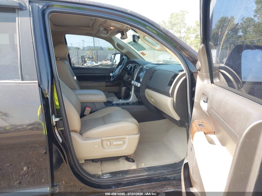 2010 TOYOTA TUNDRA auction photo 5