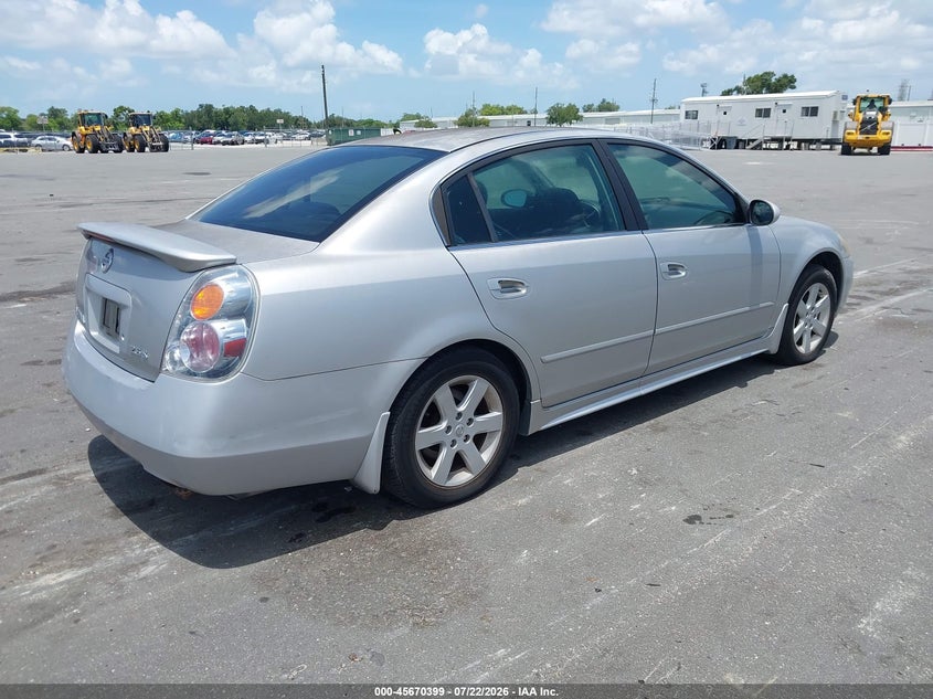 2003 NISSAN ALTIMA auction photo 4