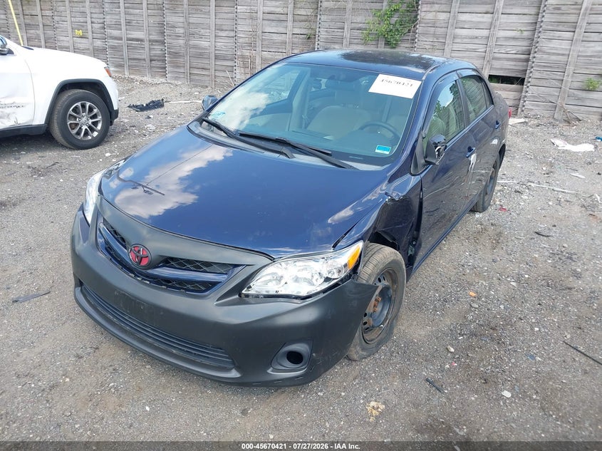 Vin: 2t1bu4ee7bc732739, lot: 46169021, toyota corolla le 20112