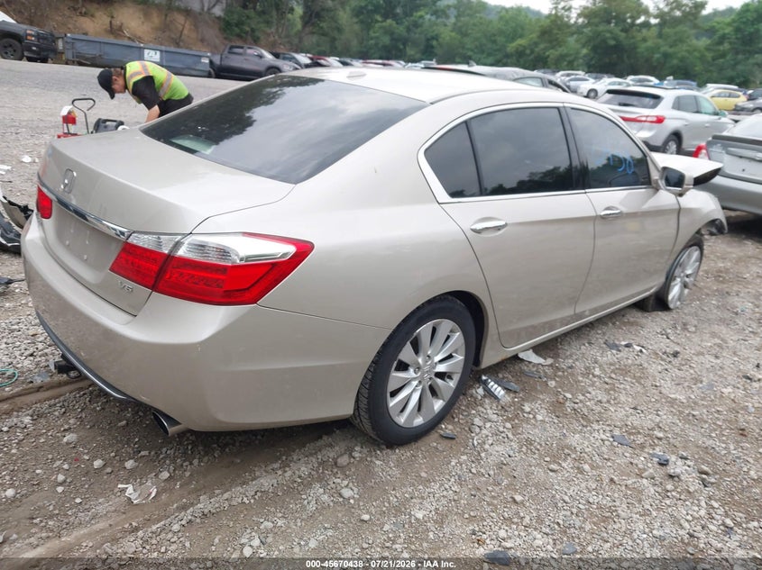 2013 HONDA ACCORD auction photo 4