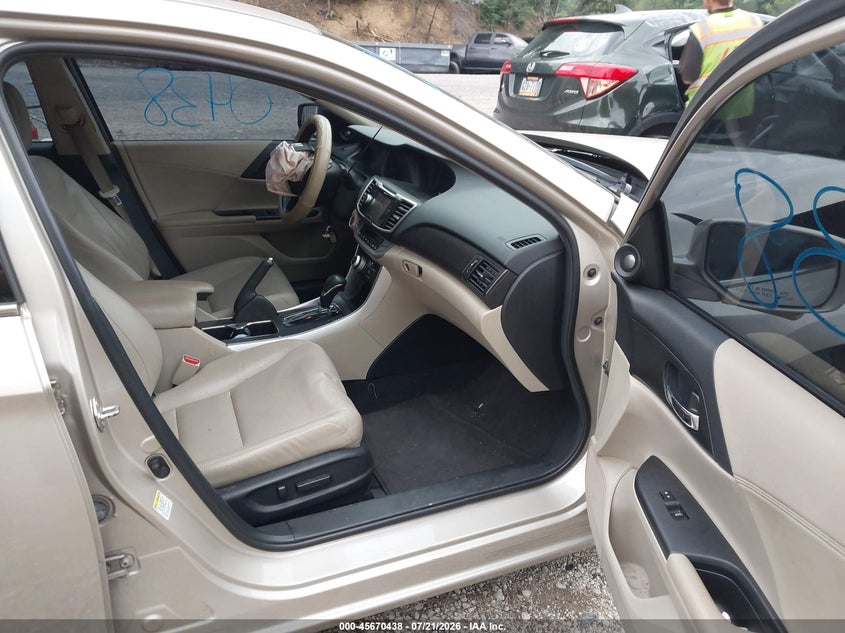 2013 HONDA ACCORD auction photo 5