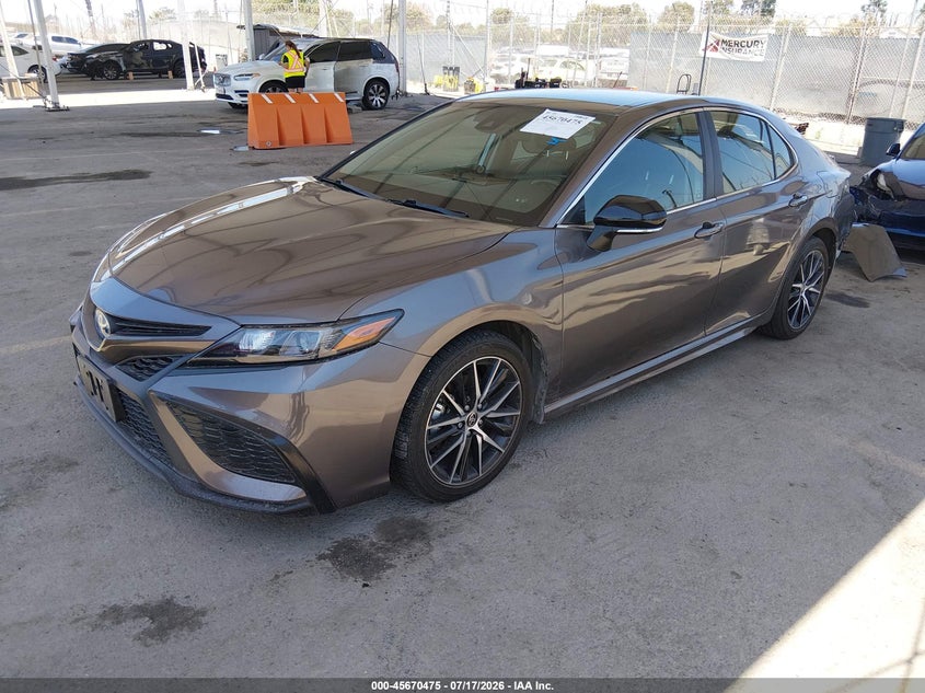 2024 TOYOTA CAMRY HYBRID auction photo 2