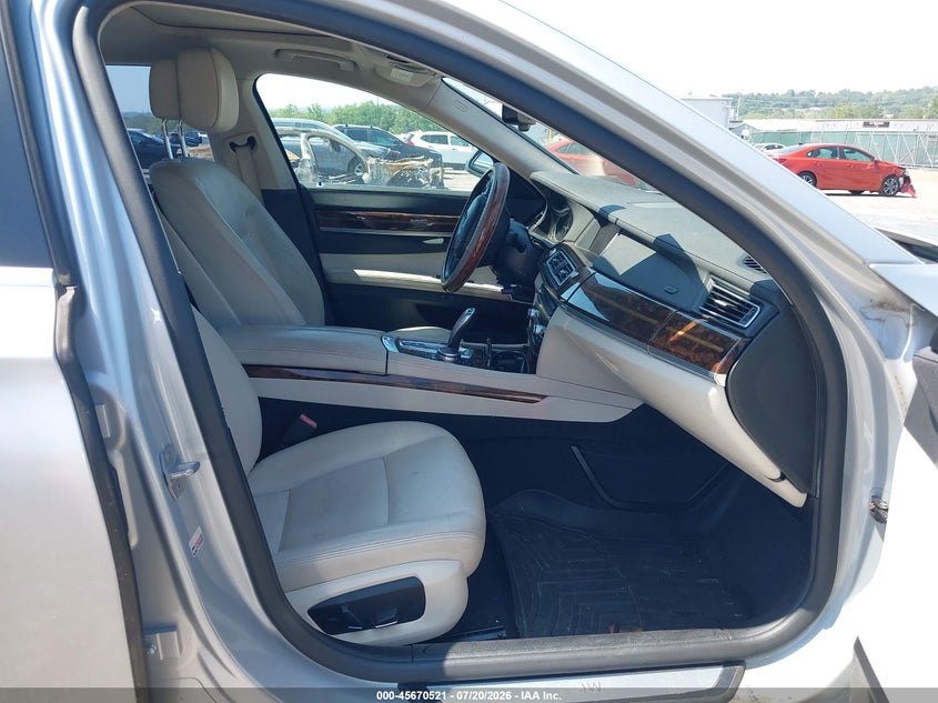 2015 BMW 740Li xDrive VIN: WBAYF4C52FGS99147 Lot: 45670521
