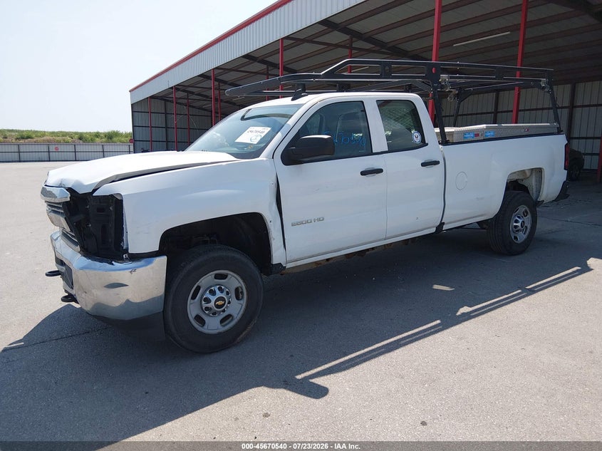2018 CHEVROLET SILVERADO 2500HD auction photo 2