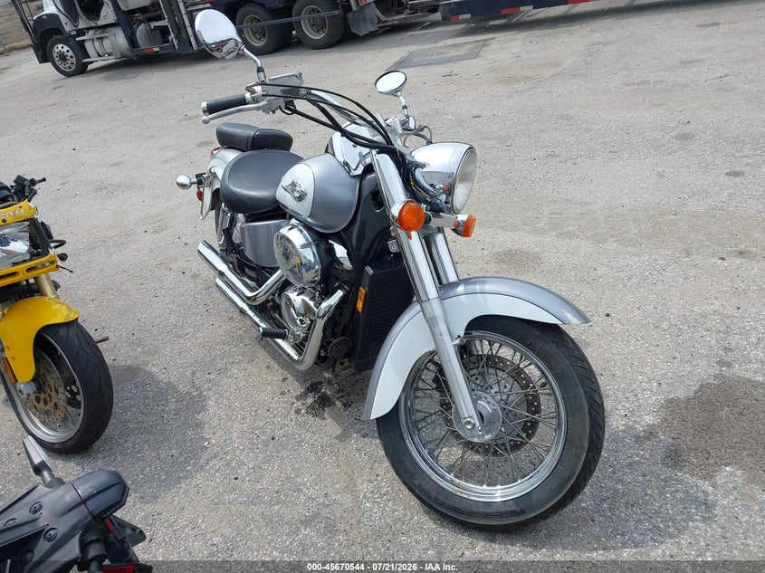 2001 Honda Vt750