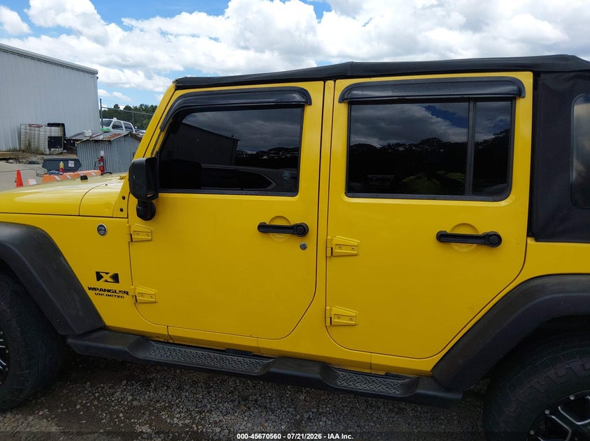 2008 Jeep Wrangler Unlimited X VIN: 1J4GA39118L622538 Lot: 45670560