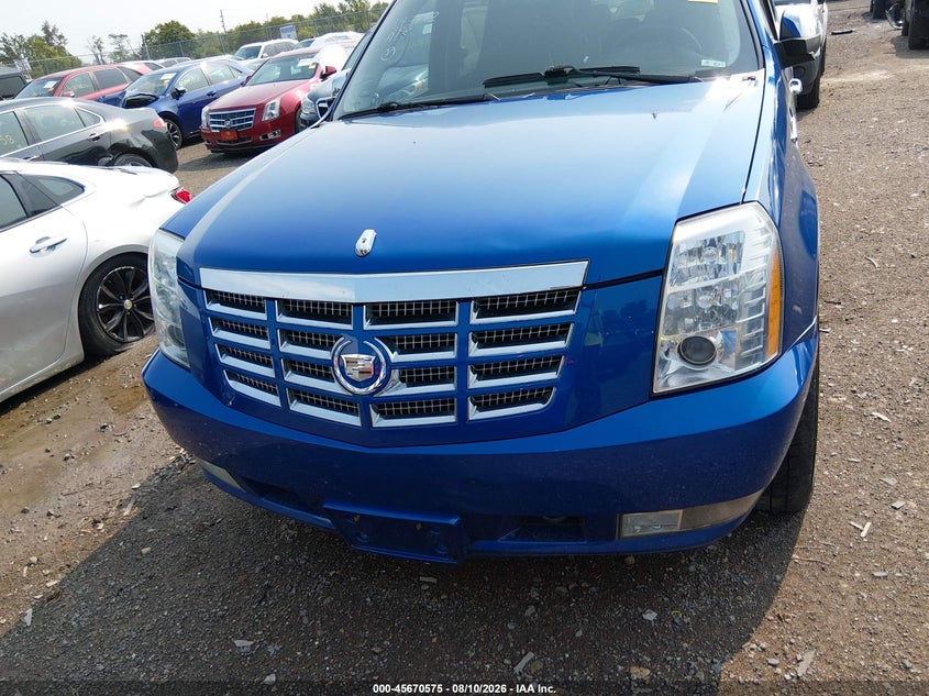2011 CADILLAC ESCALADE ESV auction photo 6