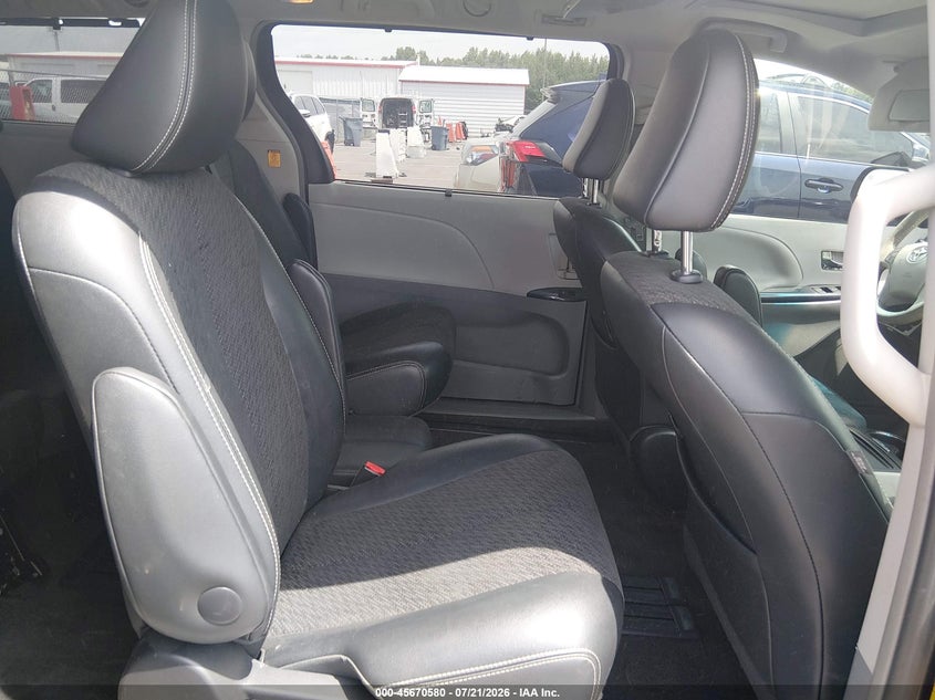 2013 Toyota Sienna Se 8 Passenger VIN: 5TDXK3DC8DS348520 Lot: 45670580