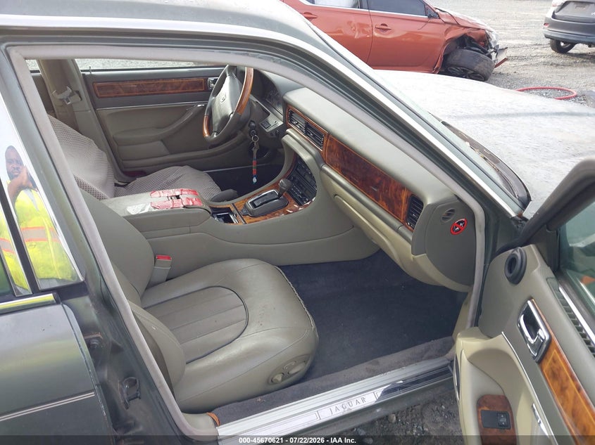 1996 JAGUAR VANDENPLAS auction photo 5