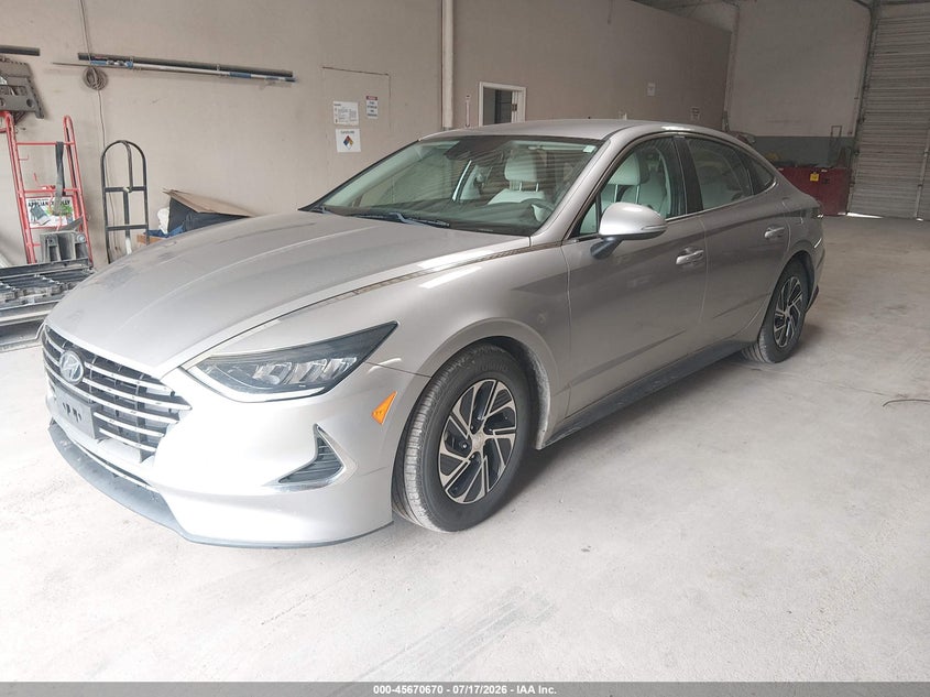 2021 HYUNDAI SONATA auction photo 2