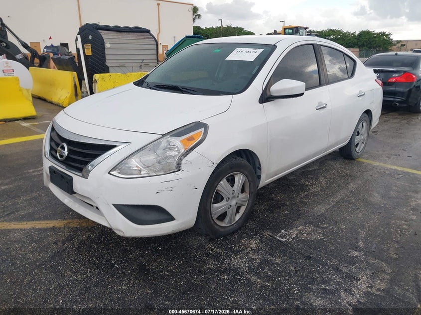 3N1CN7AP5KL842165 2019 Nissan Versa 1.6 Sv photo 1