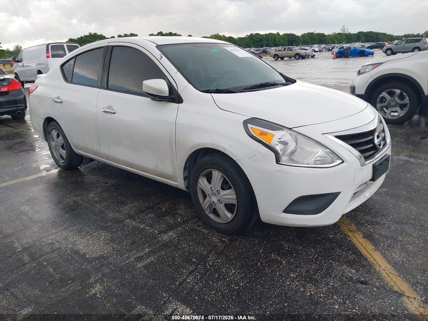 2019 Nissan Versa