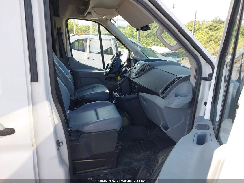 2017 FORD TRANSIT-150 auction photo 5
