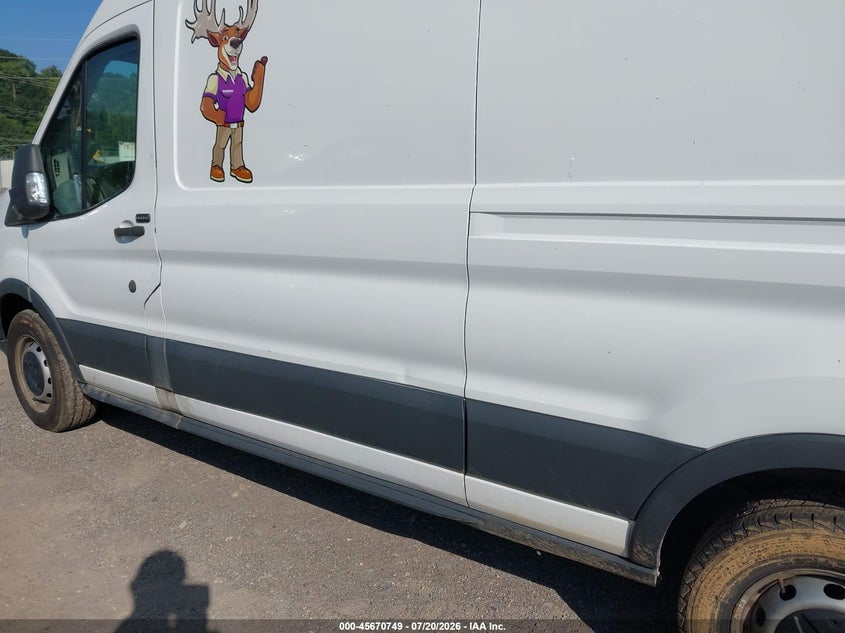 2017 FORD TRANSIT-150 auction photo 6