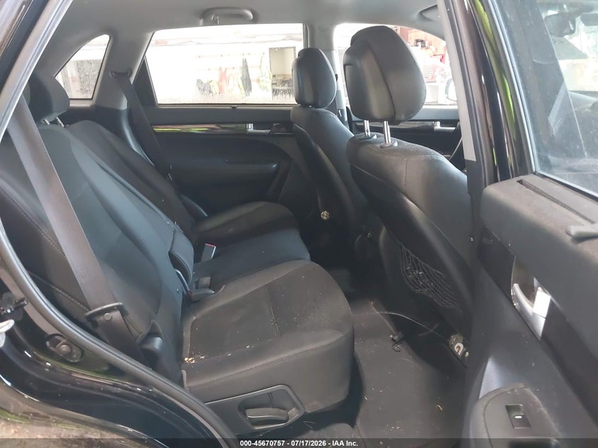 2015 KIA SORENTO auction photo 8