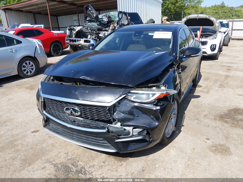 2018 INFINITI QX30 auction photo 2