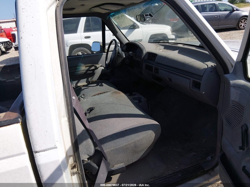1995 FORD F150 auction photo 5