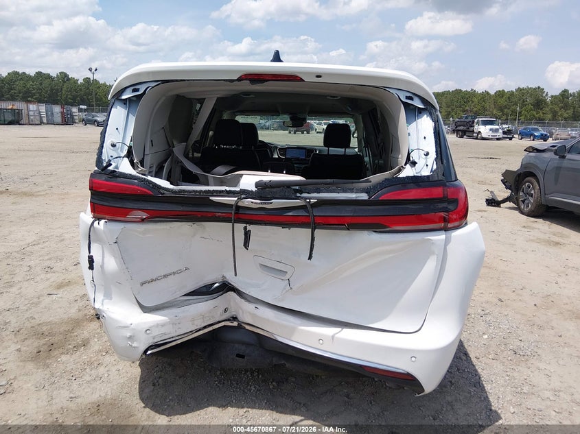 2023 Chrysler Pacifica Touring L VIN: 2C4RC1BG9PR587216 Lot: 45670867