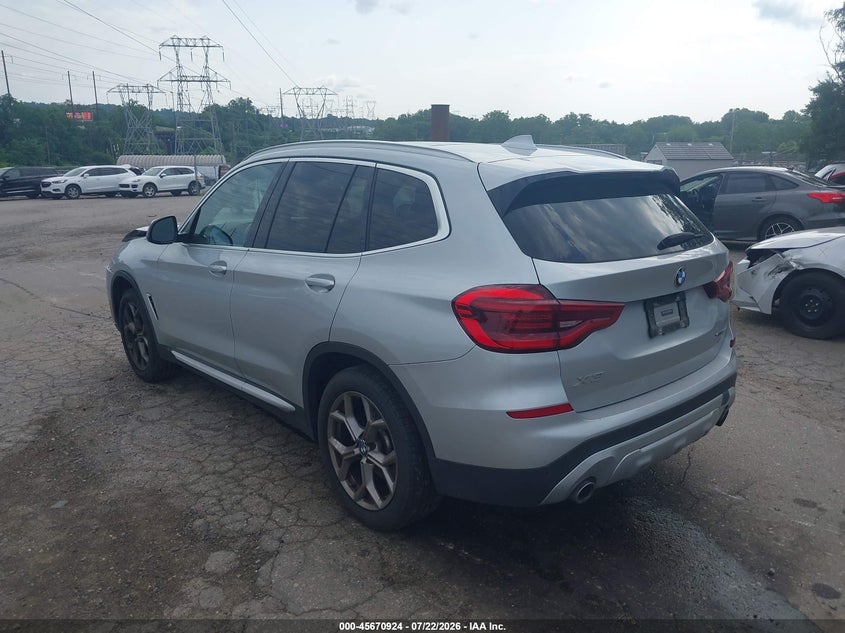 2021 BMW X3 auction photo 3