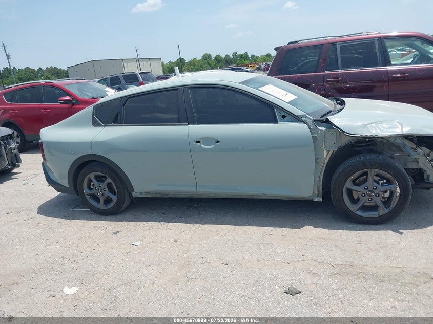 2025 KIA K4 SEDAN 2.0L I-4 DOHC, VVT, 147HP