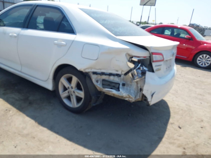 2014 TOYOTA CAMRY auction photo 6