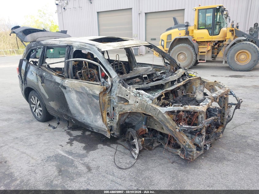 2019 HONDA PILOT auction photo 1