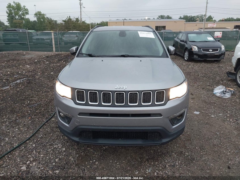 2018 Jeep Compass Latitude 4X4 VIN: 3C4NJDBB4JT150335 Lot: 45671004